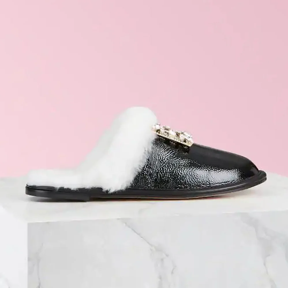 Roger Vivier Hotel Vivier Broche Vivier Buckle Mules in Patent Leather for Women