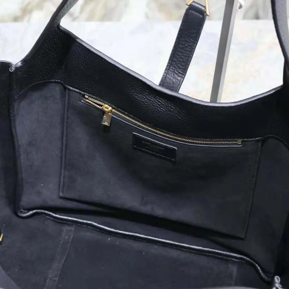 Saint Laurent YSL Bea in Grained Leather for Women in Black Saint Laurent YSL Bea in Grained Leather for Women in Black