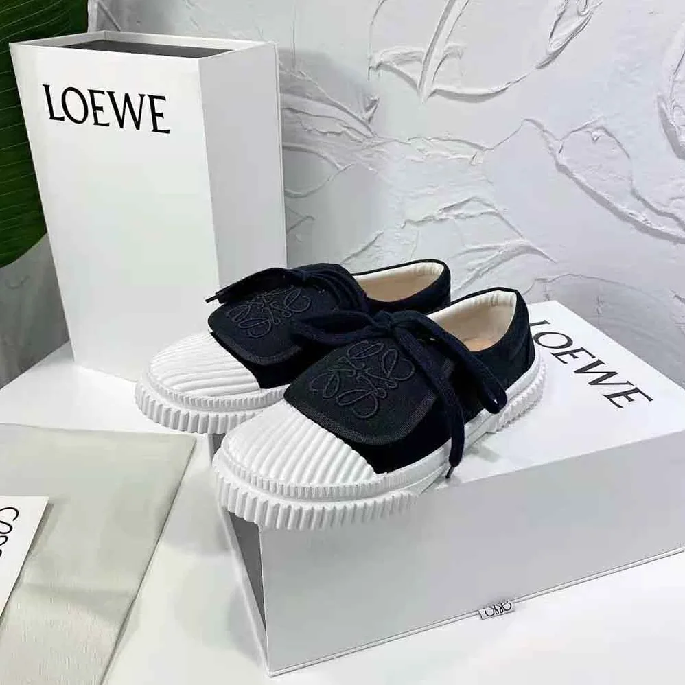 Loewe Anagram Flap Sneaker in Canvas for Women in Black