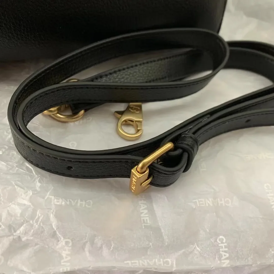 Caviar Cerf Black /