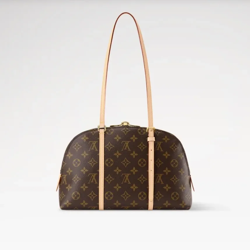 Louis Vuitton Squire PM Shoulder Bag in Monogram Gold Hardware Louis Vuitton Squire PM Shoulder Bag in Monogram Gold Hardware