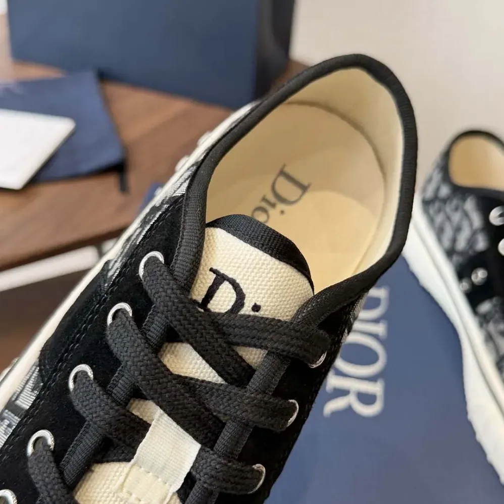Dior Hooper Low-Top Sneaker Beige and Blue Dior Oblique Jacquard and Black Suede Calfskin for Unisex Dior Hooper Low-Top Sneaker Beige and Blue Dior Oblique Jacquard and Black Suede Calfskin for Unisex