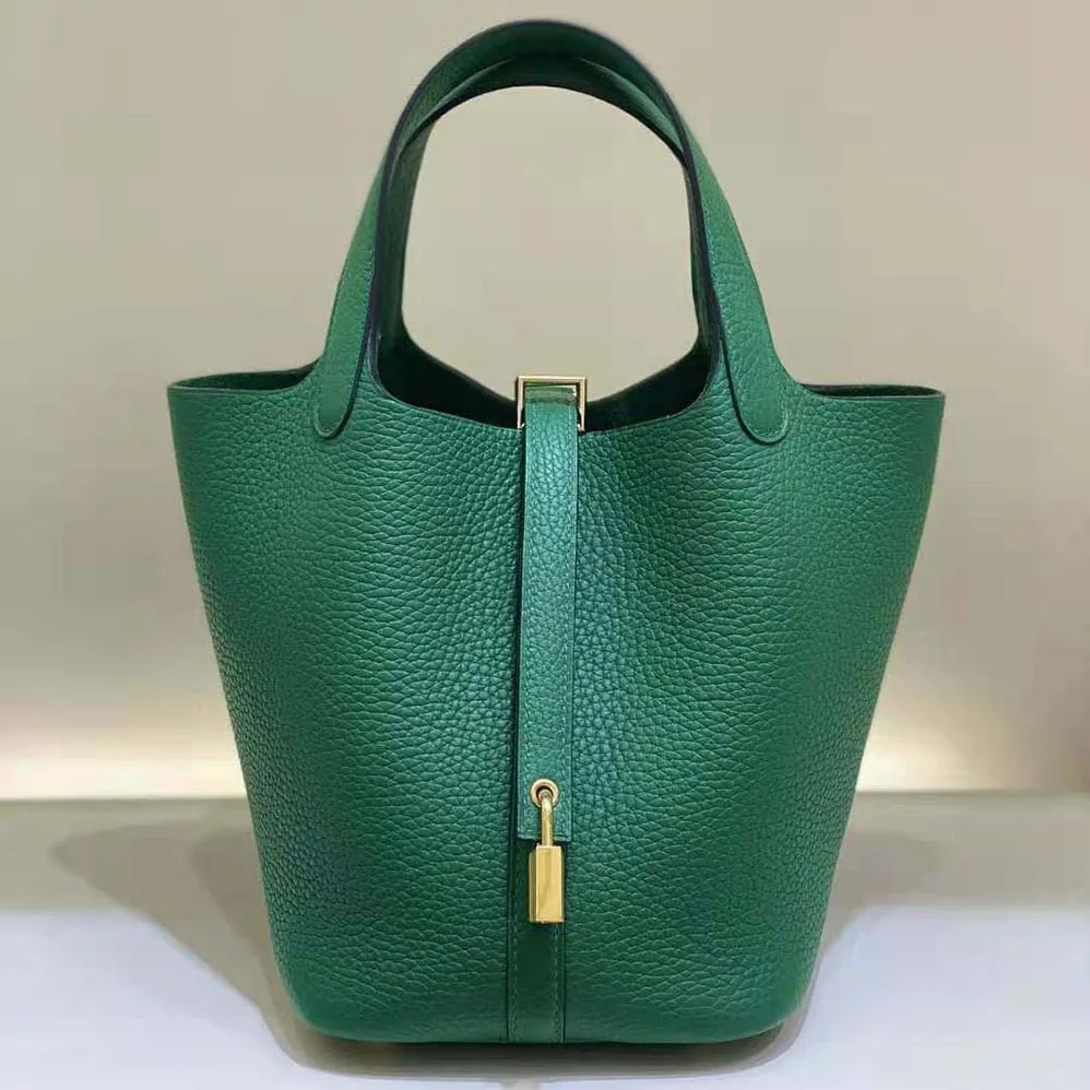Hermes Picotin Lock 18cm in Clémence leather for Women in Green Hermes Picotin Lock 18cm in Clémence leather for Women in Green