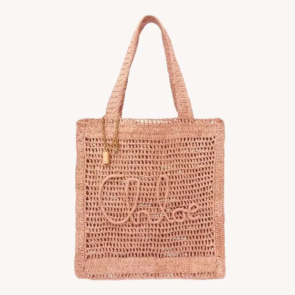 Chloe Summer Banana Tote Bag In Raffia for Women in Pink Chloe Summer Banana Tote Bag In Raffia for Women in Pink
