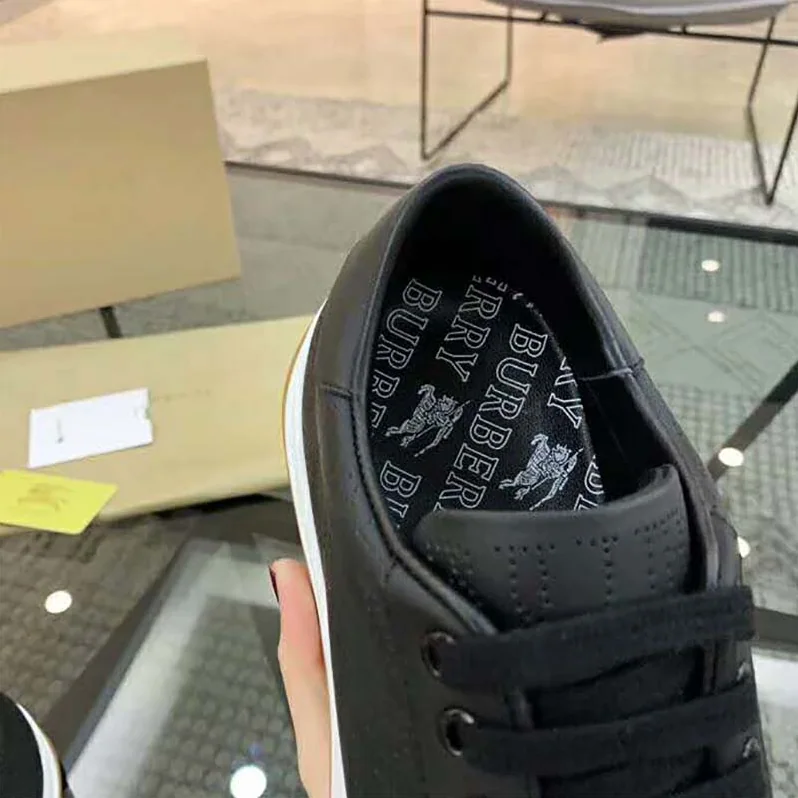 Burberry Shoes Logo Print Leather Sneakers for Men in Black Burberry Shoes Logo Print Leather Sneakers for Men in Black