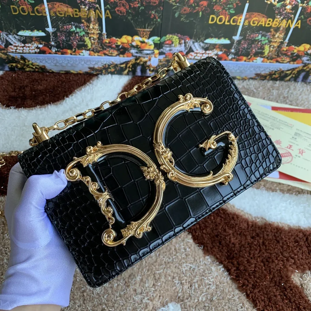 Dolce & Gabbana DG Girls Cross Body Bag Black / Dolce & Gabbana DG Girls Cross Body Bag Black /