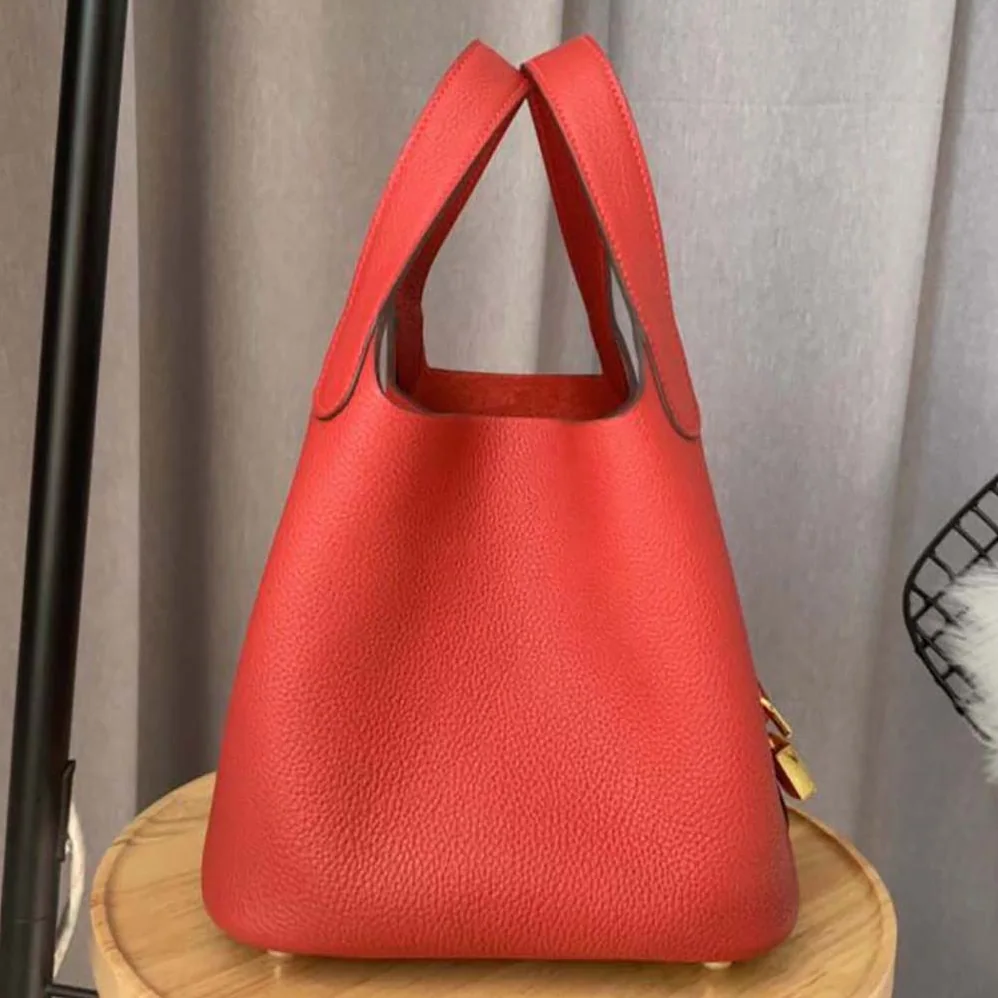Hermes Picotin Lock 22cm in Clémence leather for Women in Red Hermes Picotin Lock 22cm in Clémence leather for Women in Red