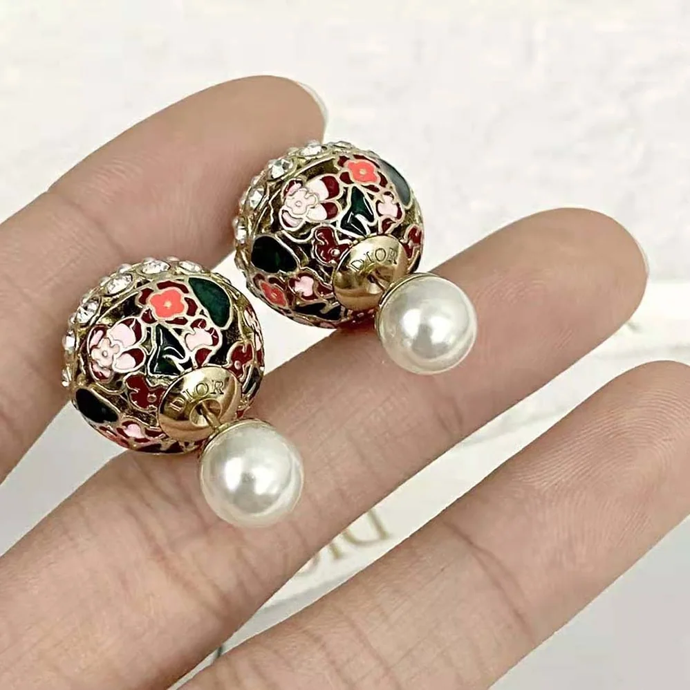 Dior 30 Tribales Earrings Gold for Women in Finish Metal Dior 30 Tribales Earrings Gold for Women in Finish Metal