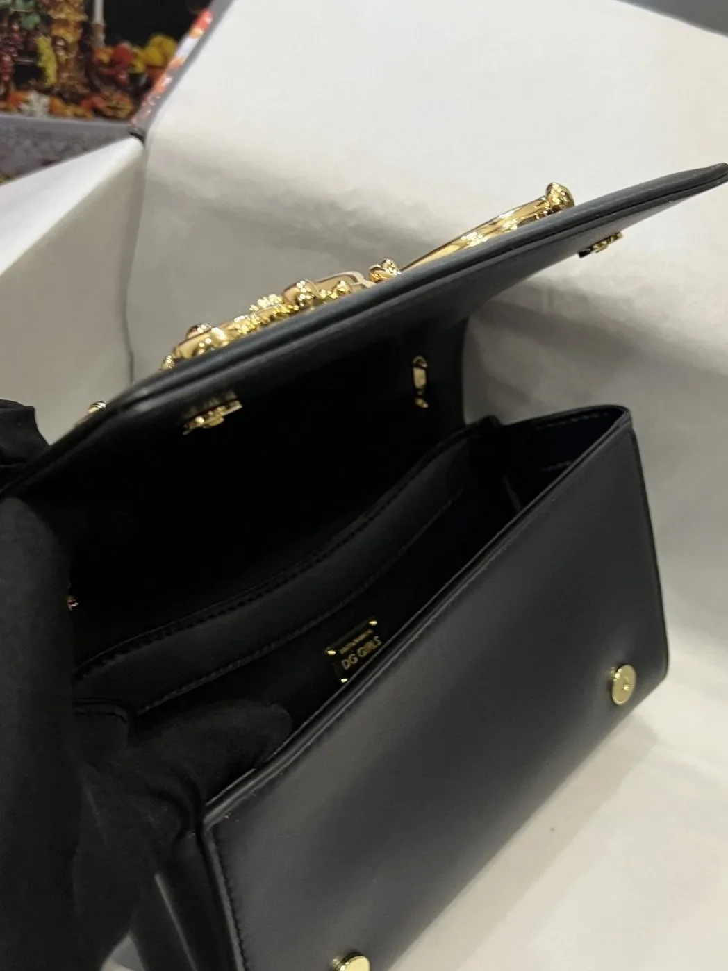 Dolce & Gabbana Nappa DG Girls Shoulder Bag Black / DG BB6498AZ80180999 Dolce & Gabbana Nappa DG Girls Shoulder Bag Black / DG BB6498AZ80180999