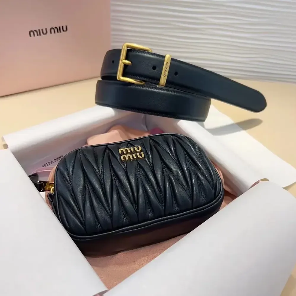 Miu Miu Belt with Matelassé Pouch for Women in Black Miu Miu Belt with Matelassé Pouch for Women in Black