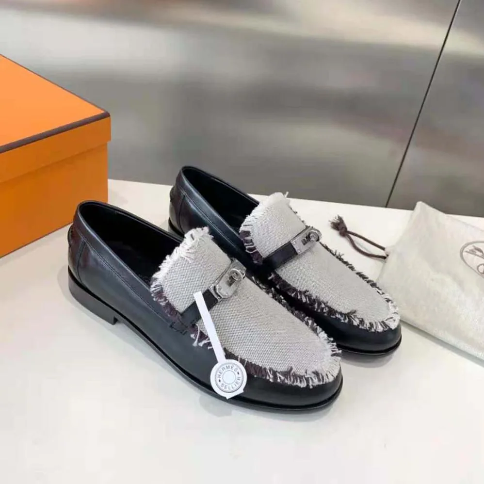 Hermes Destin Loafer in Calfskin Leather for Women in Black Hermes Destin Loafer in Calfskin Leather for Women in Black