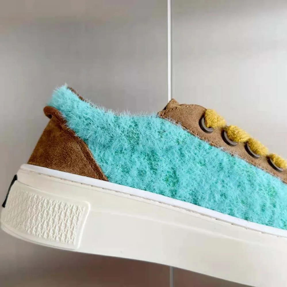 Dior B33 Sneaker – Limited and Numbered Edition for Men in with Digital Twin Dior B33 Sneaker – Limited and Numbered Edition for Men in with Digital Twin