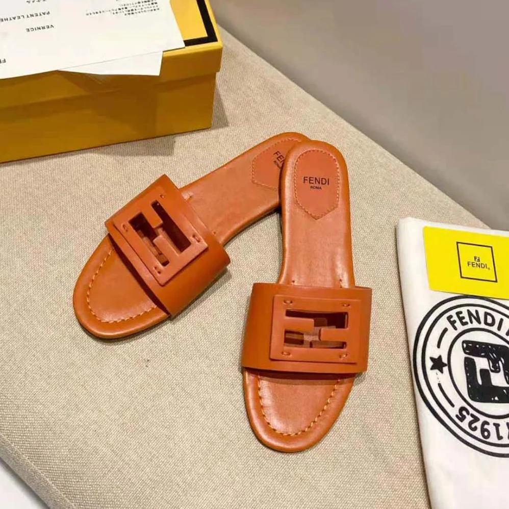 Fendi Signature Brown Leather Slides in 0.4 inches Heel Height for Women