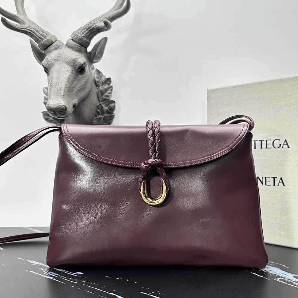 Bottega Veneta Liberta Cross-body Bag in Smooth Calf Leather for Women in Barolo Bottega Veneta Liberta Cross-body Bag in Smooth Calf Leather for Women in Barolo