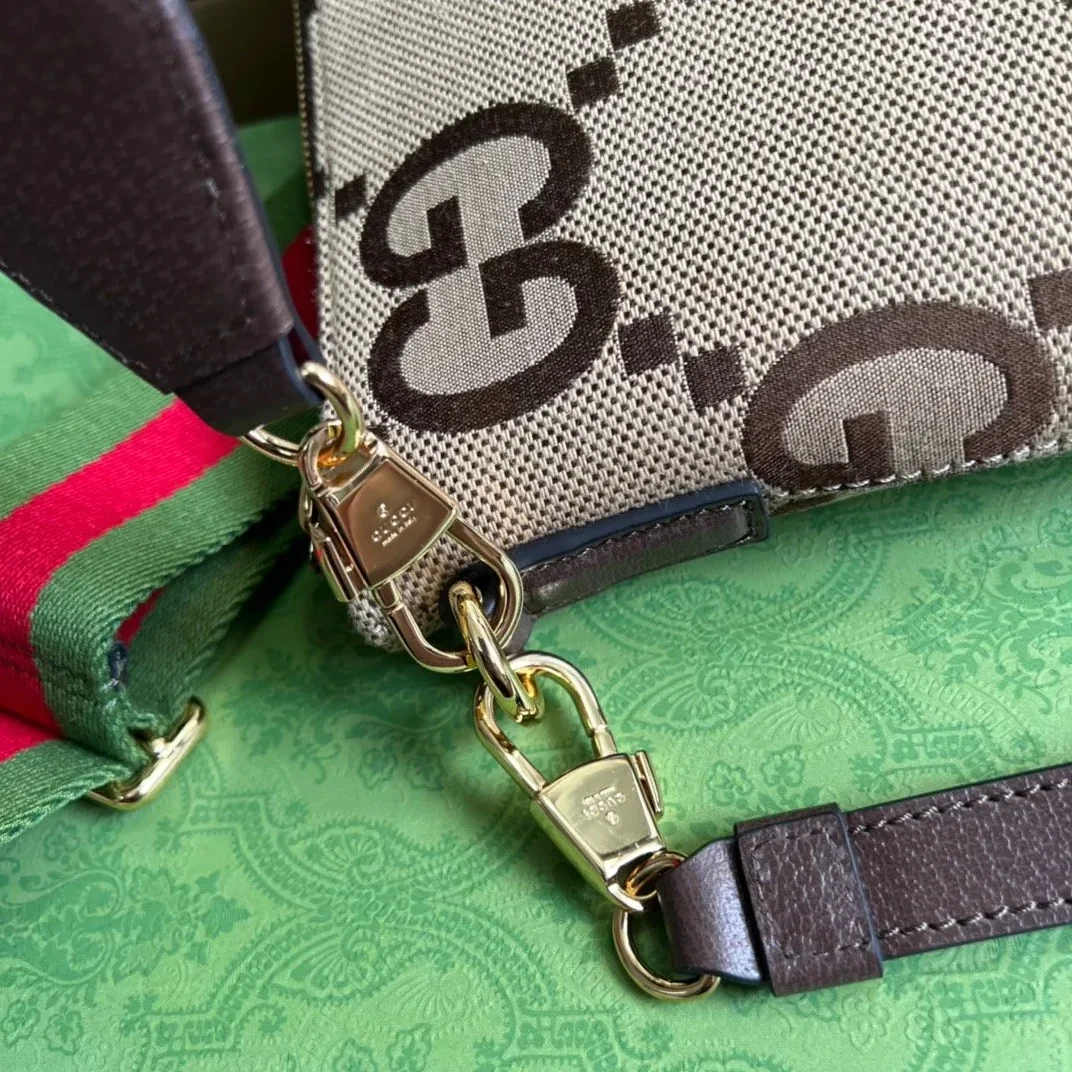 Gucci Jumbo GG Messenger Bag Camel And Ebony Jumbo GG Canvas / Gucci Jumbo GG Messenger Bag Camel And Ebony Jumbo GG Canvas /