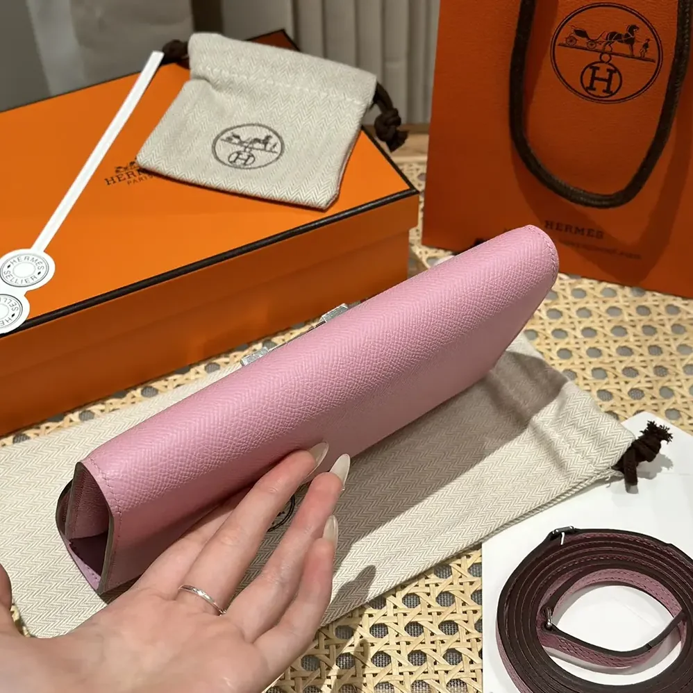 Hermes Constance Long To Go in Epsom Leather for Women in Pink/Silver