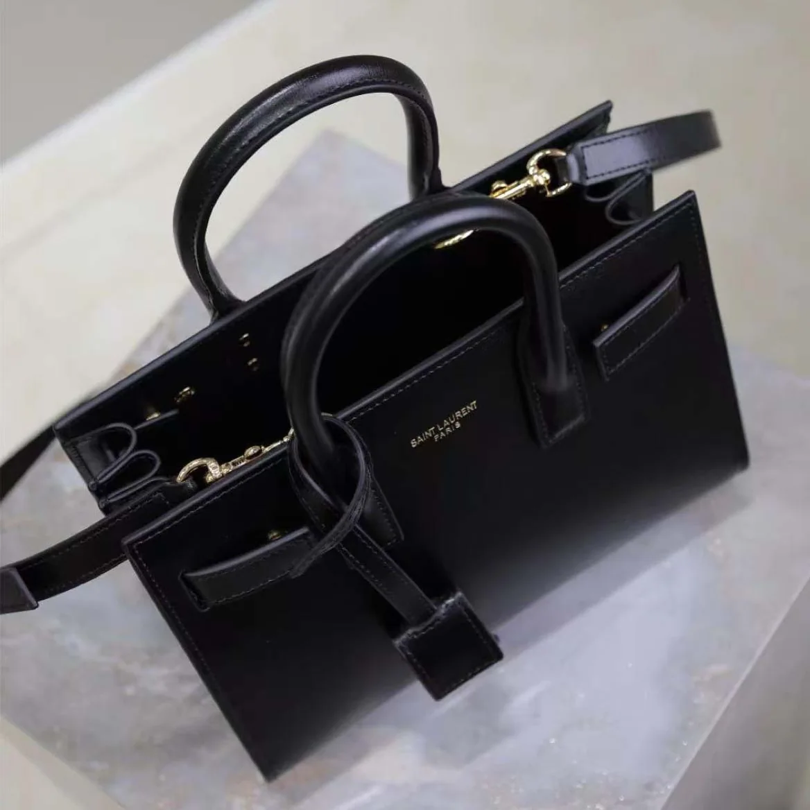 Saint Laurent YSL Sac De Jour in Smooth Leather for Women in Black Saint Laurent YSL Sac De Jour in Smooth Leather for Women in Black