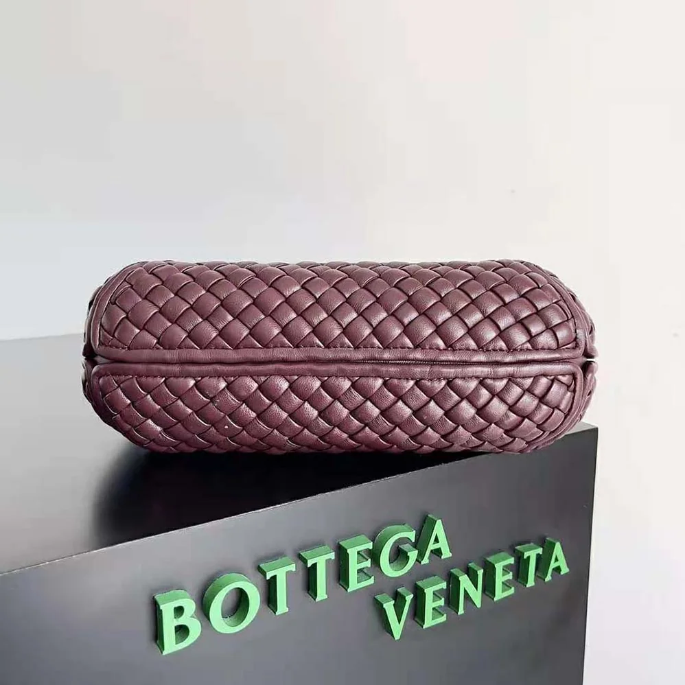 Bottega Veneta Small Clicker Shoulder Bag for Women in Maroon