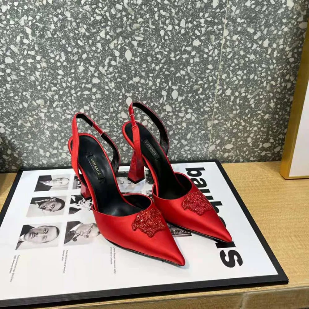 Versace La Medusa Satin Sling-Back Pumps in 105 mm Heel for Women in Red Versace La Medusa Satin Sling-Back Pumps in 105 mm Heel for Women in Red