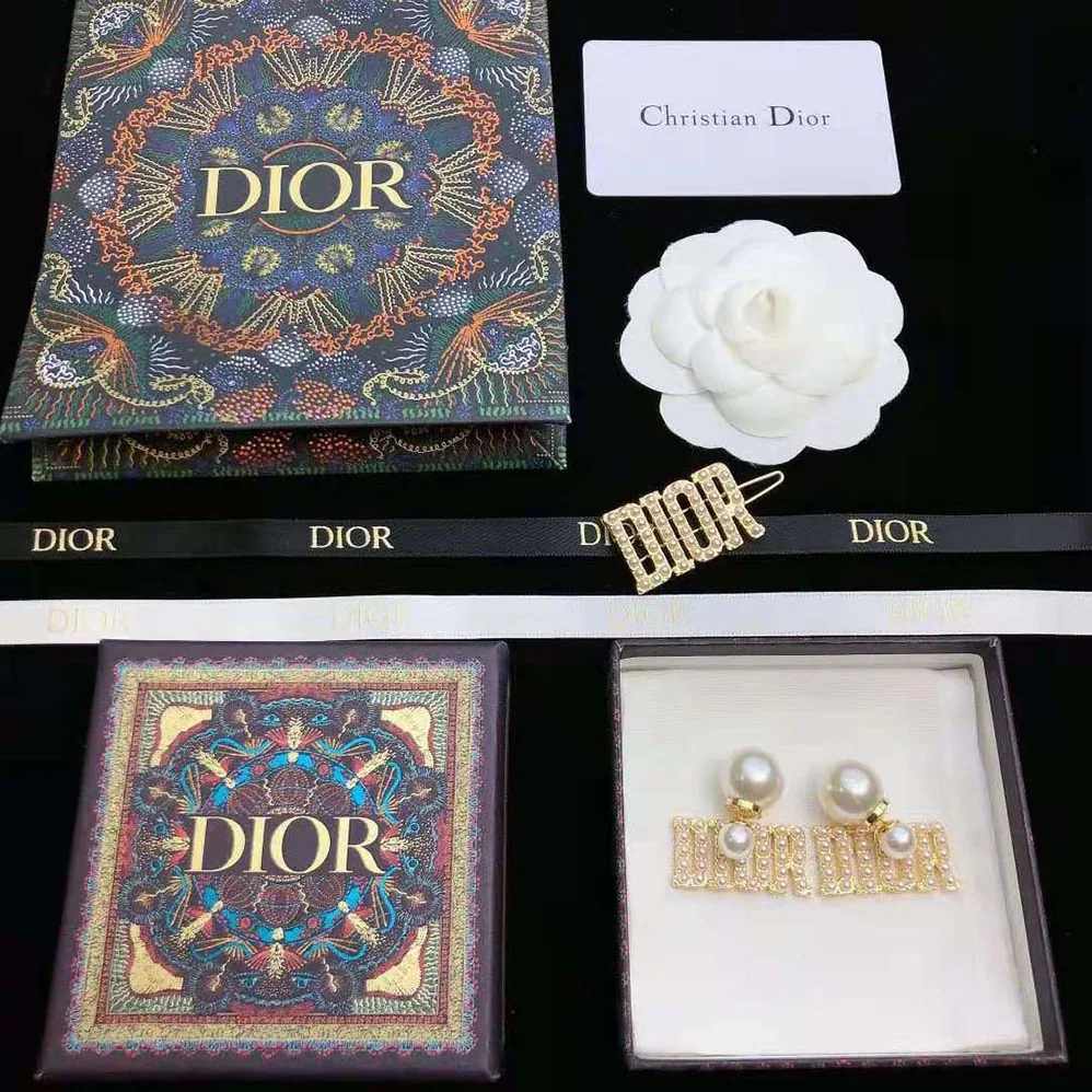 Dior Tribales Earrings Gold-Finish Metal and White Resin Pearls for Women Dior Tribales Earrings Gold-Finish Metal and White Resin Pearls for Women