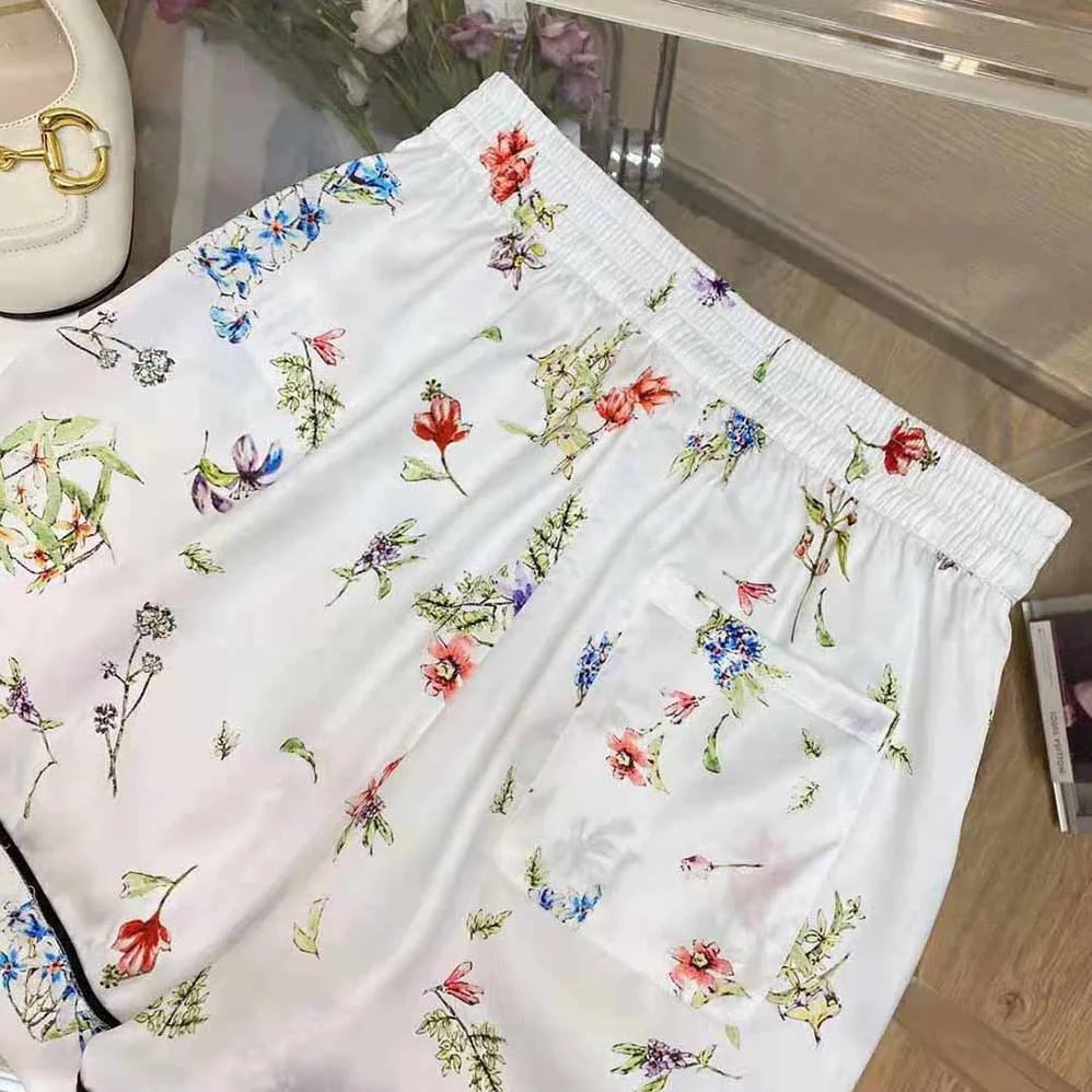Dior Chez Moi Shorts White Silk Twill with Multicolor D for Women in Constellation Motif Dior Chez Moi Shorts White Silk Twill with Multicolor D for Women in Constellation Motif