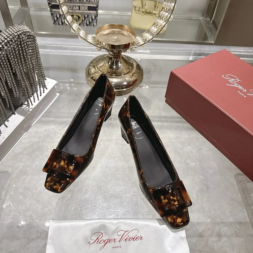 Roger Vivier Belle Vivier Pumps In Patent Leather for Women