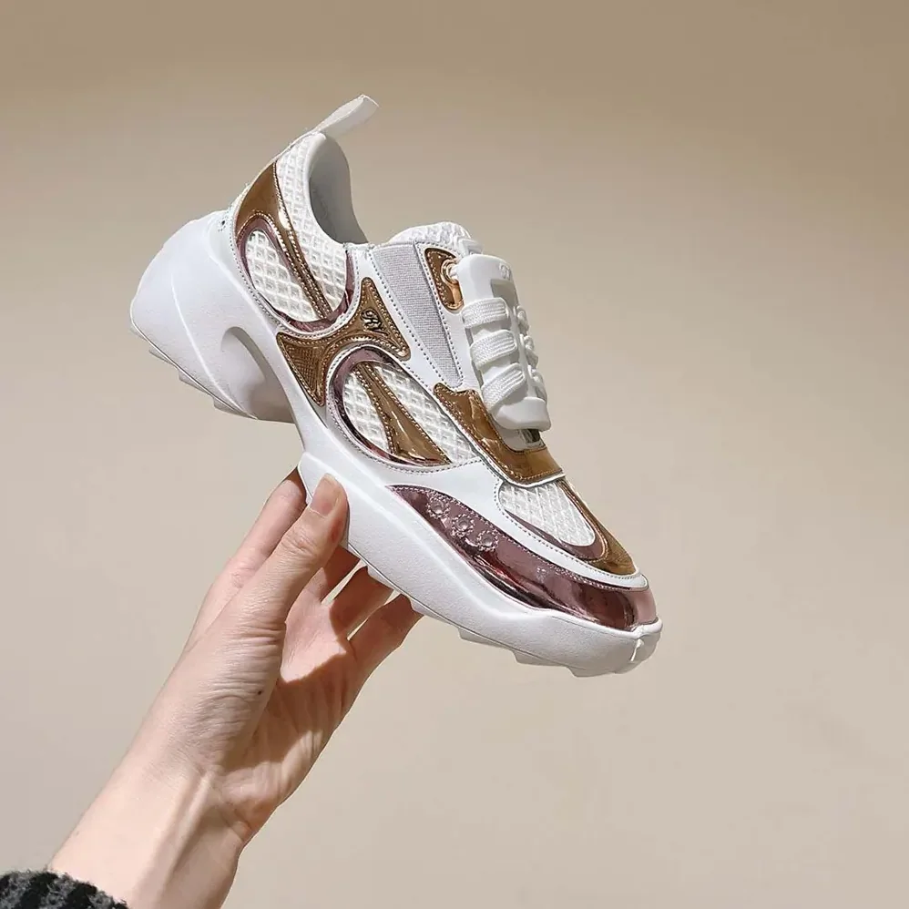 Roger Vivier Viv' on the Run Sneakers in Leather and Fabric for Women in Pink Roger Vivier Viv' on the Run Sneakers in Leather and Fabric for Women in Pink