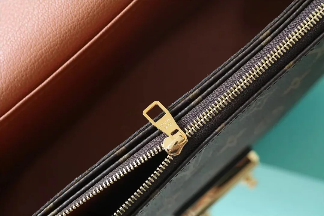 Louis Vuitton Marceau Crossbody Bag / Monogram Caramel Brown Gold Hardware Louis Vuitton Marceau Crossbody Bag / Monogram Caramel Brown Gold Hardware