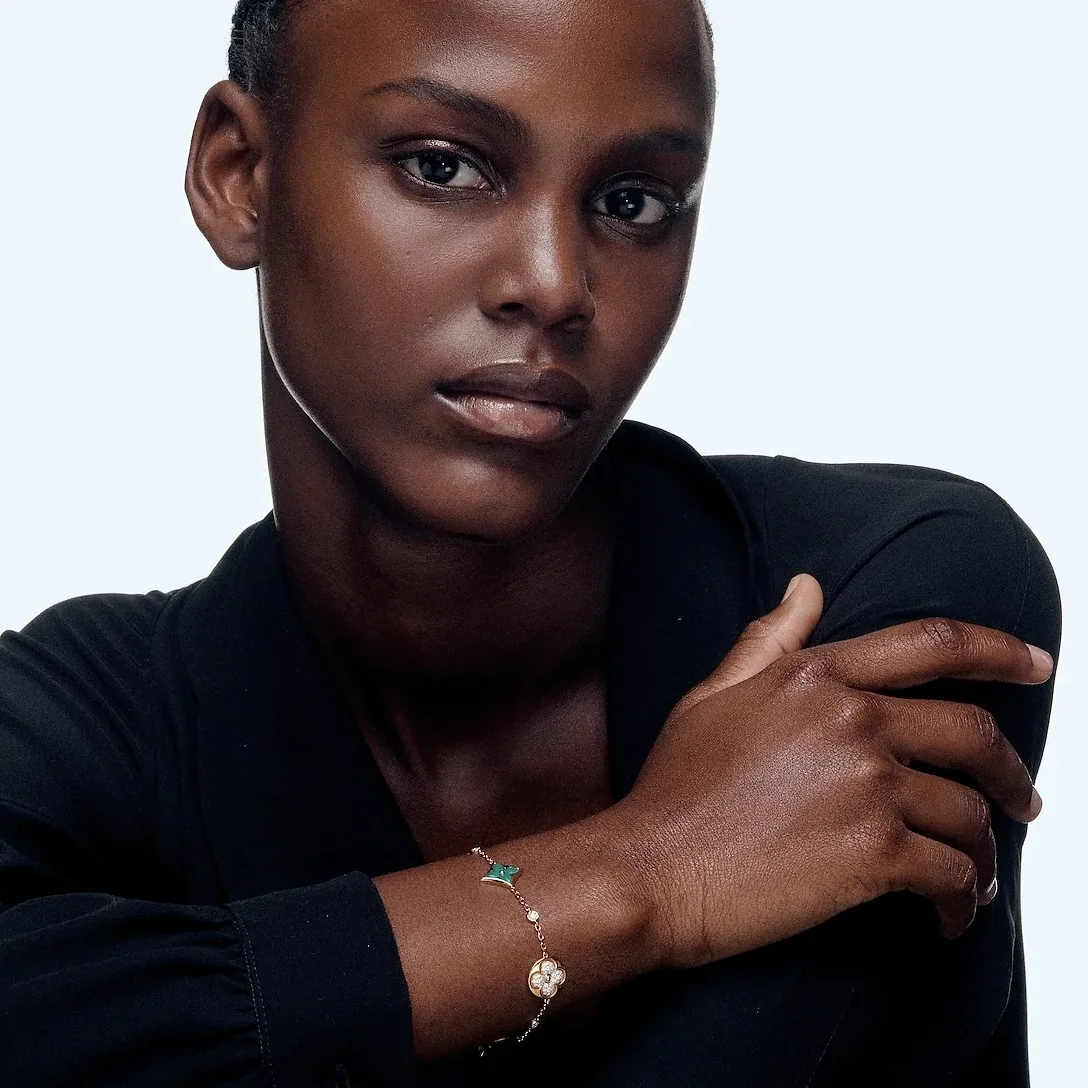 Louis Vuitton Color Blossom BB Multi-Pattern Bracelet Gold in Toned Louis Vuitton Color Blossom BB Multi-Pattern Bracelet Gold in Toned