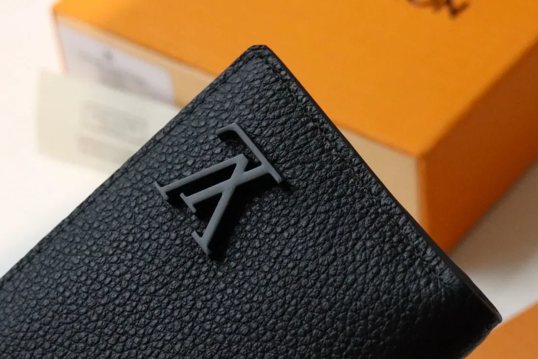 Louis Vuitton Pocket Organizer The New LV Aerogram Version Louis Vuitton Pocket Organizer The New LV Aerogram Version