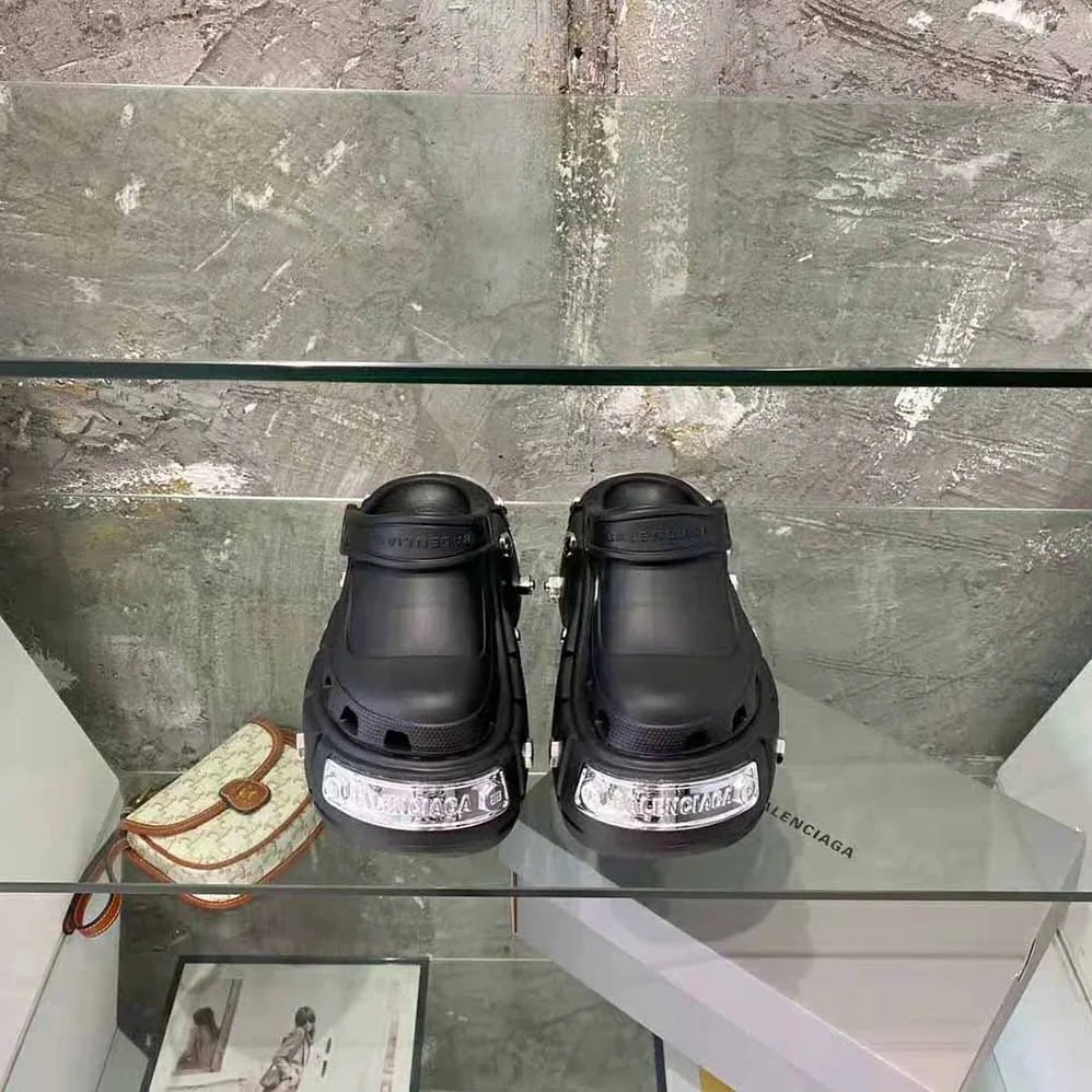 Balenciaga HardCrocs Sandal in Black Rubber for Women Balenciaga HardCrocs Sandal in Black Rubber for Women
