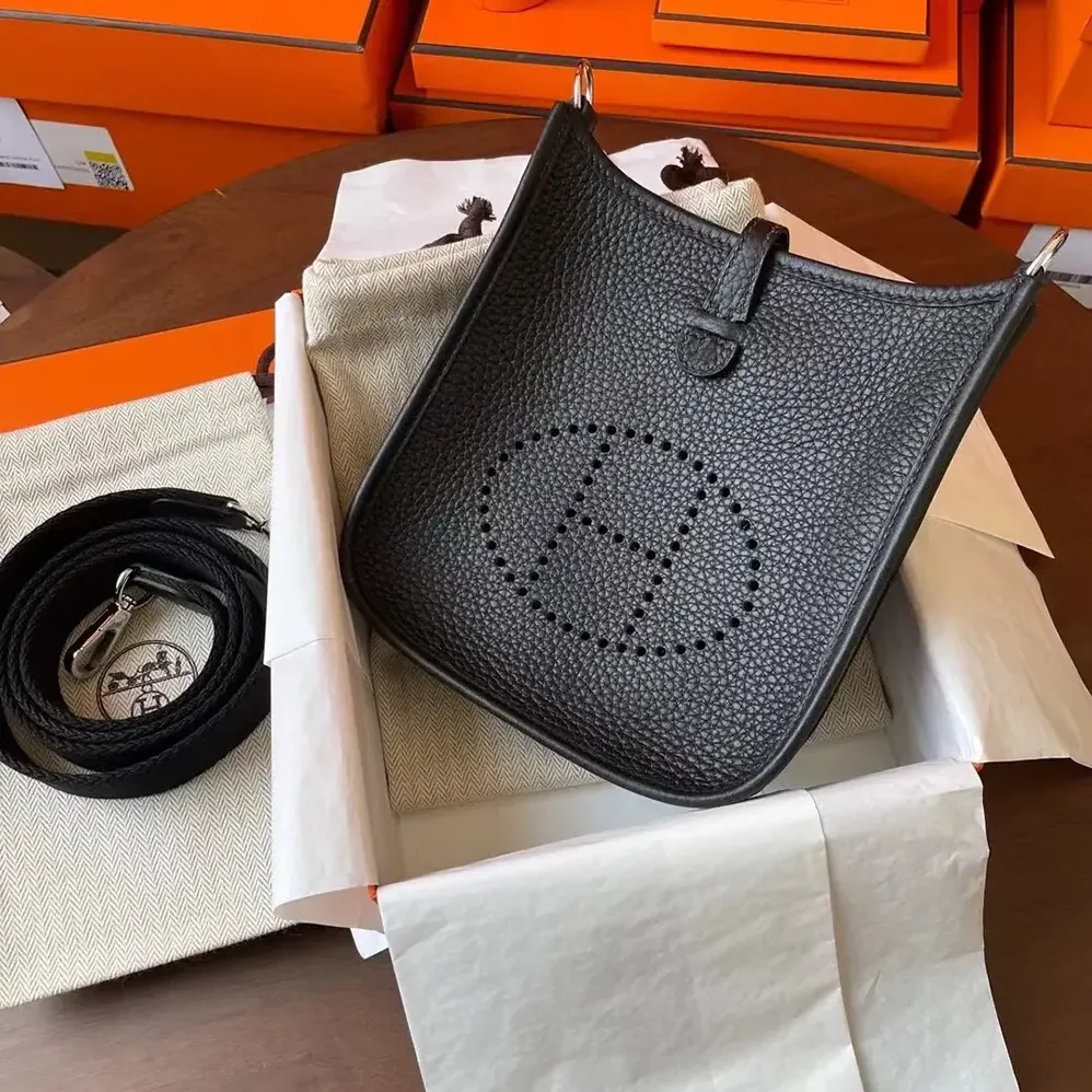 Hermes Evelyne 16 Amazone in Clemence Leather for Women in Black/Silver
