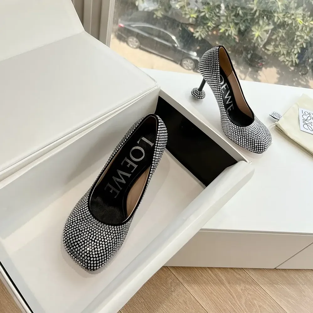 Loewe Toy Pump in Suede and Allover Rhinestones for Women in Black Loewe Toy Pump in Suede and Allover Rhinestones for Women in Black