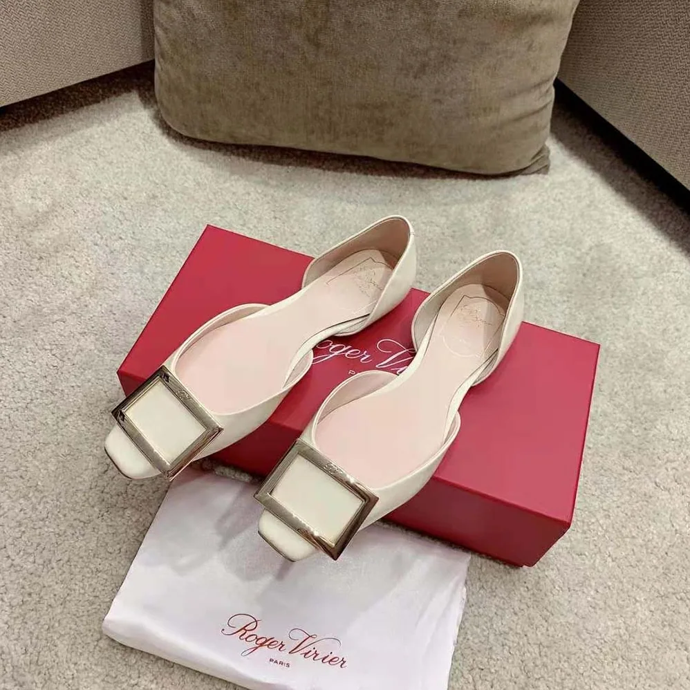 Roger Vivier Trompette Dorsay Metal Buckle Ballerinas in Patent Leather for Women in White