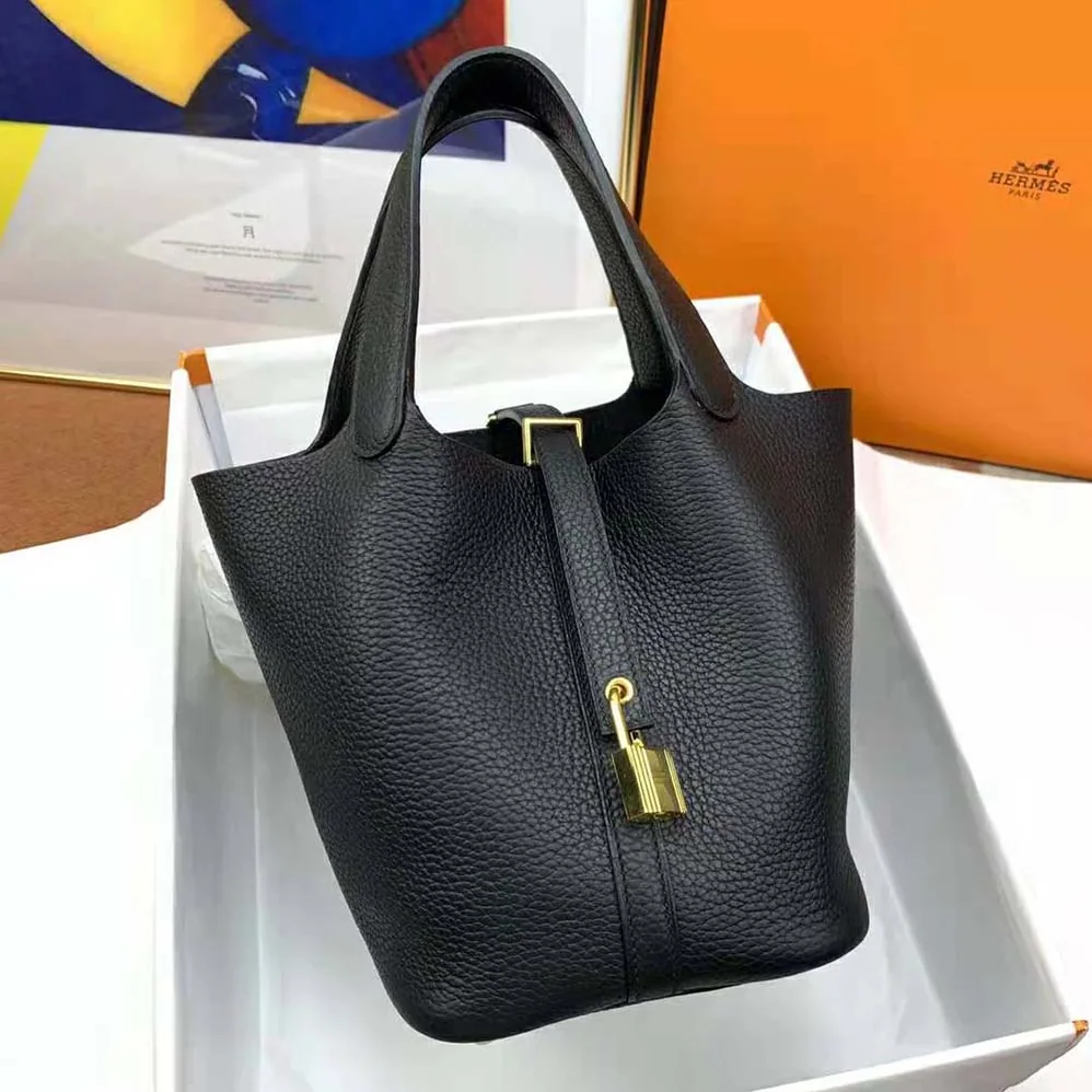 Hermes Picotin Lock 22cm in Clémence leather for Women in Black Hermes Picotin Lock 22cm in Clémence leather for Women in Black