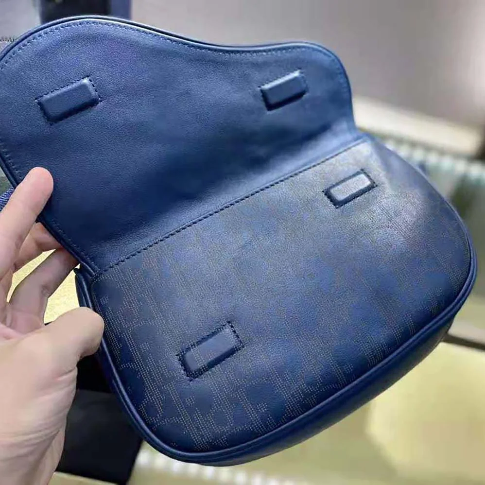 Dior World Tour Saddle Belt Bag Dior Oblique Galaxy Leather for Men in Navy Dior World Tour Saddle Belt Bag Dior Oblique Galaxy Leather for Men in Navy