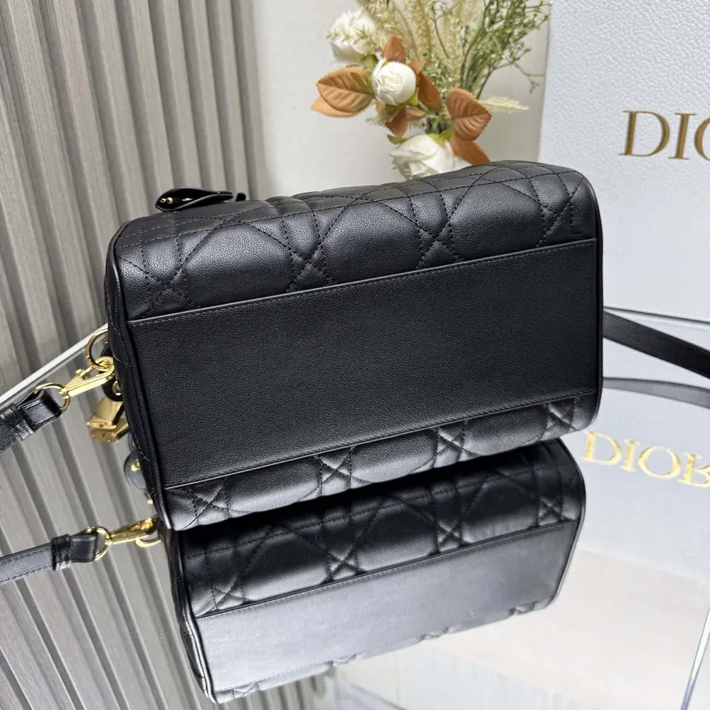 Dior Dior Groove 25 Bag Black Macrocannage Calfskin for Women