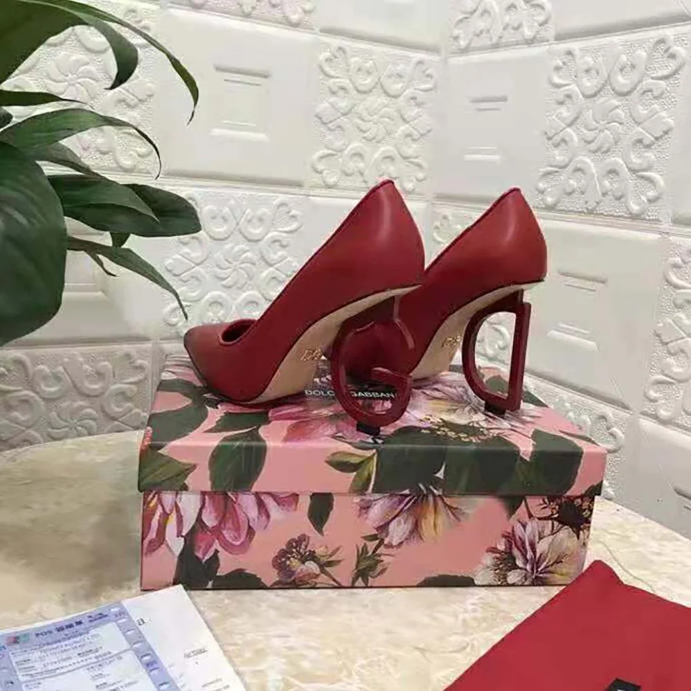 Dolce Gabbana D&G Nappa Leather Pumps with DG in 105 mm Heel for Women in Red Dolce Gabbana D&G Nappa Leather Pumps with DG in 105 mm Heel for Women in Red