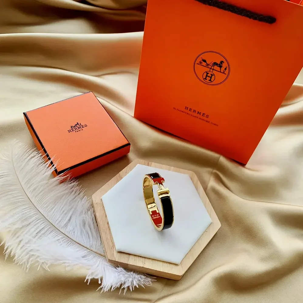 Hermes Clic H Bracelet for Unisex in Black