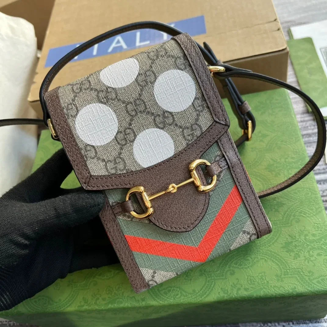 Gucci Horsebit 1955 Mini Bag / Beige/ Ebony GG Supreme Canvas With Geometric Print Gucci Horsebit 1955 Mini Bag / Beige/ Ebony GG Supreme Canvas With Geometric Print