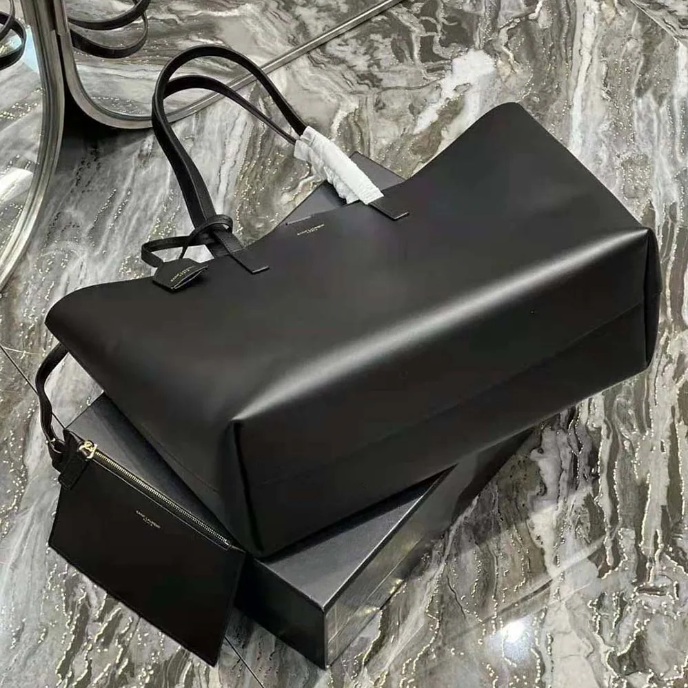 Saint Laurent YSL Shopping Saint Laurent E/W in Supple Leather for Women in Black Saint Laurent YSL Shopping Saint Laurent E/W in Supple Leather for Women in Black