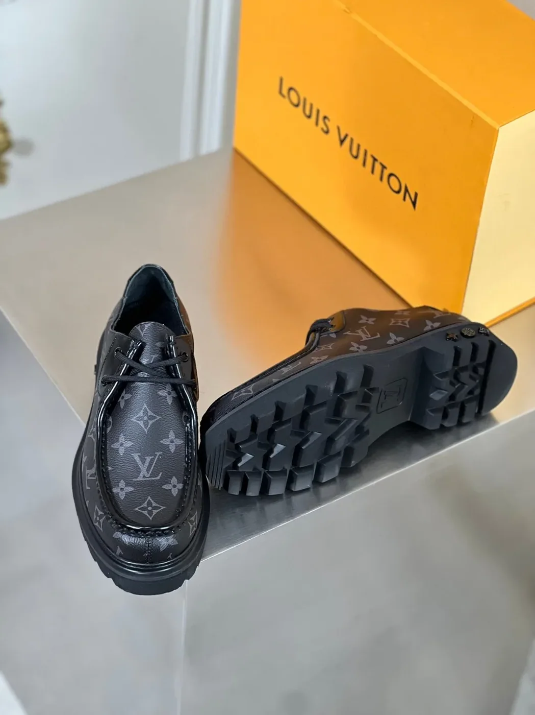 Louis Vuitton LV Ranger Derby Monogram Flowers Black Louis Vuitton LV Ranger Derby Monogram Flowers Black