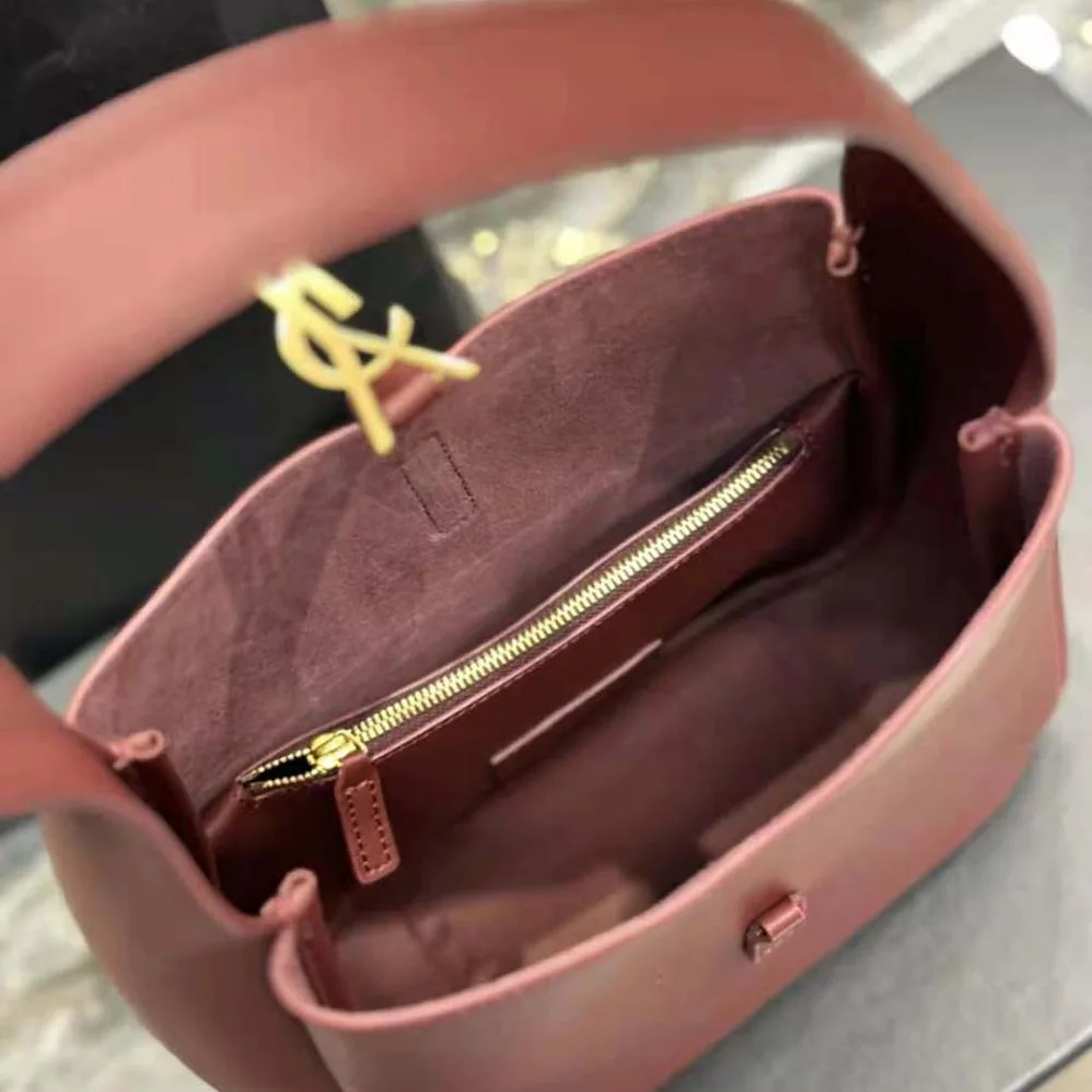 Saint Laurent YSL Le 5 à 7 Soft Small in Smooth Leather for Women in Maroon