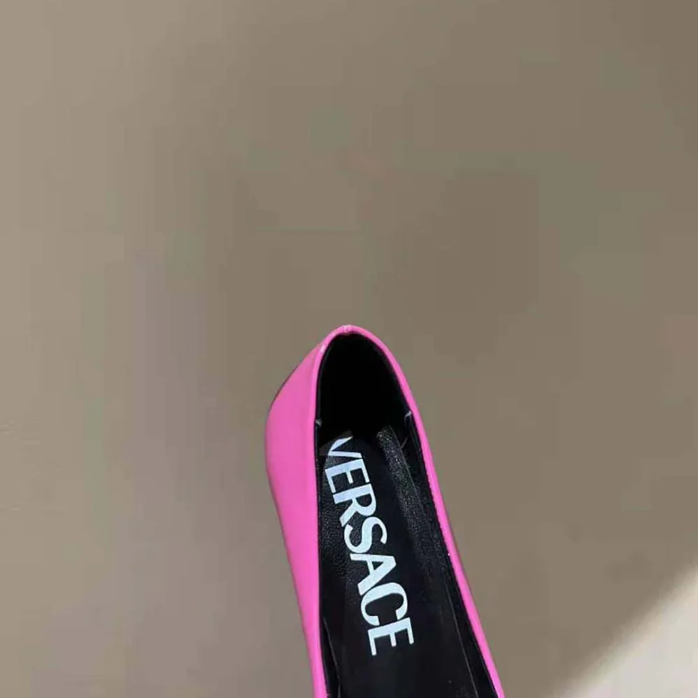 Versace Pin-Point Pumps Curved High Stiletto Heels for Women in Pink Versace Pin-Point Pumps Curved High Stiletto Heels for Women in Pink