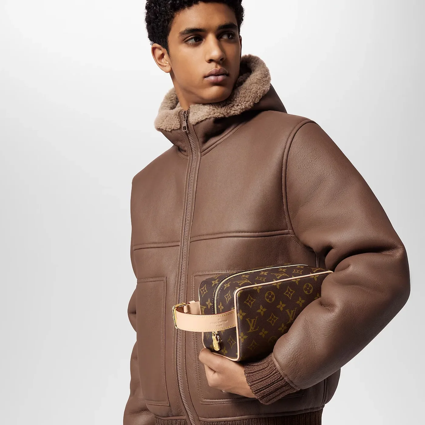 Louis Vuitton Locker Dopp Kit Brown 9.1 Inches/