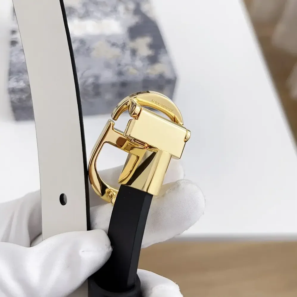 Dior 30 Montaigne Reversible Belt Black and Latte Smooth Calfskin 20 MM for Women Dior 30 Montaigne Reversible Belt Black and Latte Smooth Calfskin 20 MM for Women