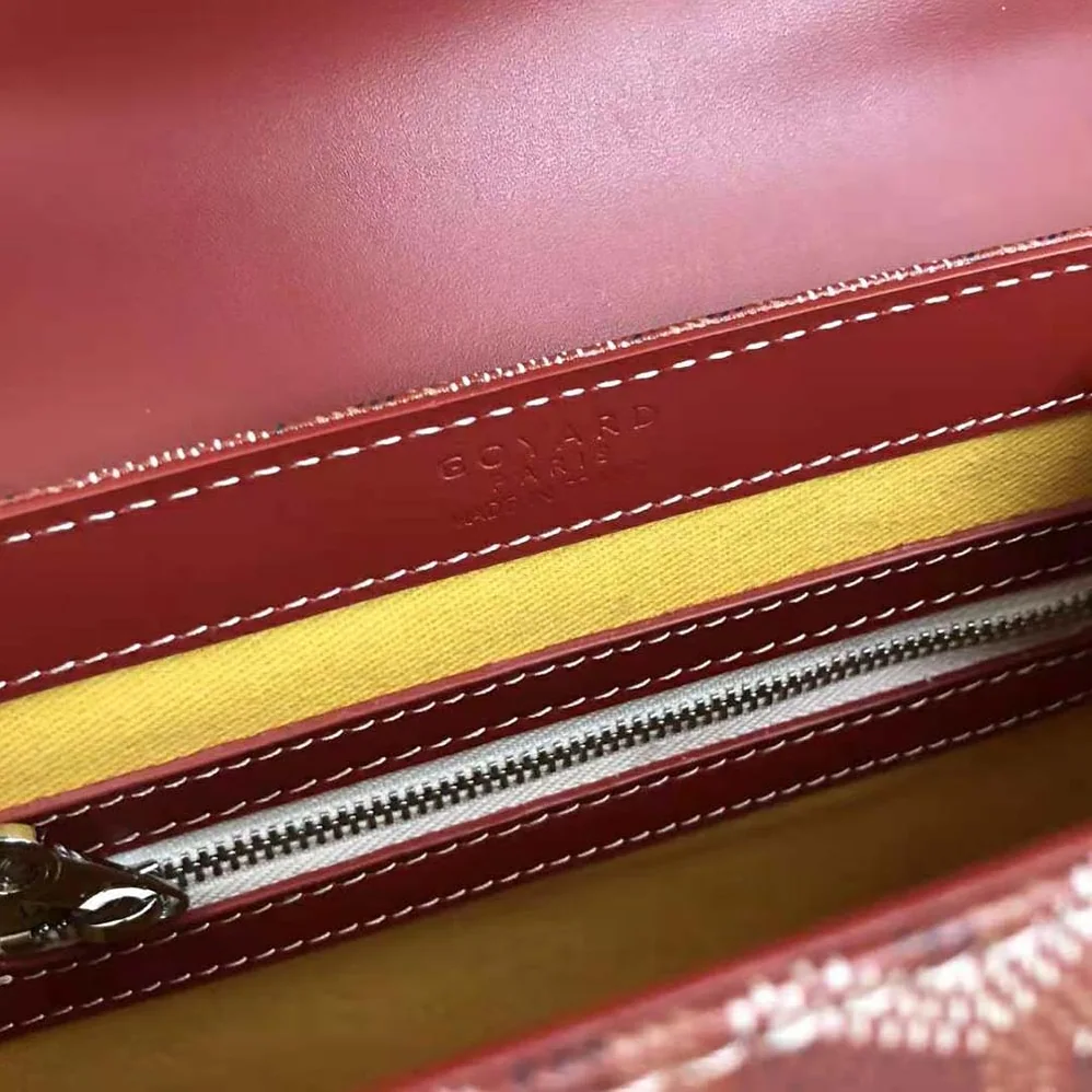 Goyard Sac Saïgon PM in Toile Goyardine & Clamecy Calfskin for Women in Red Goyard Sac Saïgon PM in Toile Goyardine & Clamecy Calfskin for Women in Red