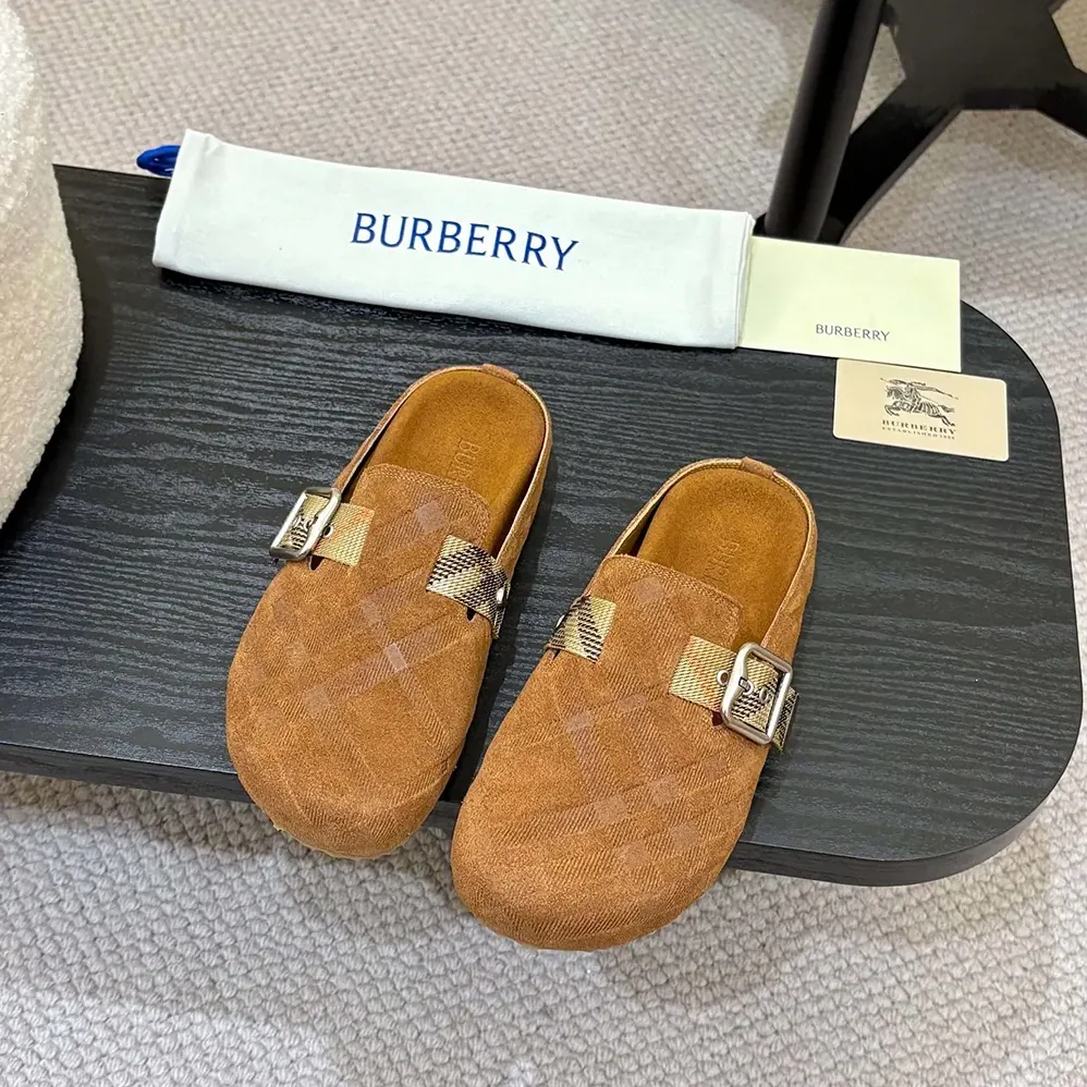 Burberry Check Denim Urchin Clogs for Unisex in Jute Beige