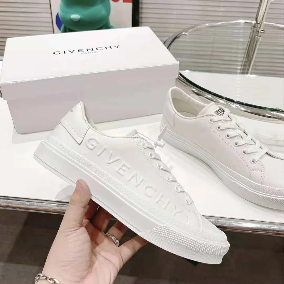 Givenchy City Sport Sneakers in GIVENCHY Leather for Men Givenchy City Sport Sneakers in GIVENCHY Leather for Men