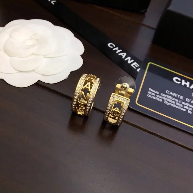 Chanel Round Earrings Gold Chanel Round Earrings Gold